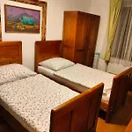 Semesterbostad Paracelsus House Banská Bystrica