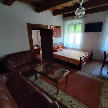 Paracelsus House * Bańska Bystrzyca