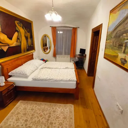 Paracelsus House Dom wakacyjny Bańska Bystrzyca