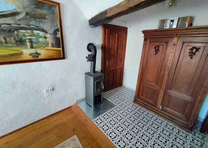 Paracelsus House بانْشكا بيشتريتْسا