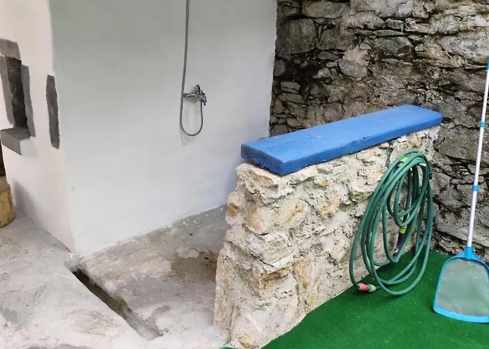 Paracelsus House بيت للعطل